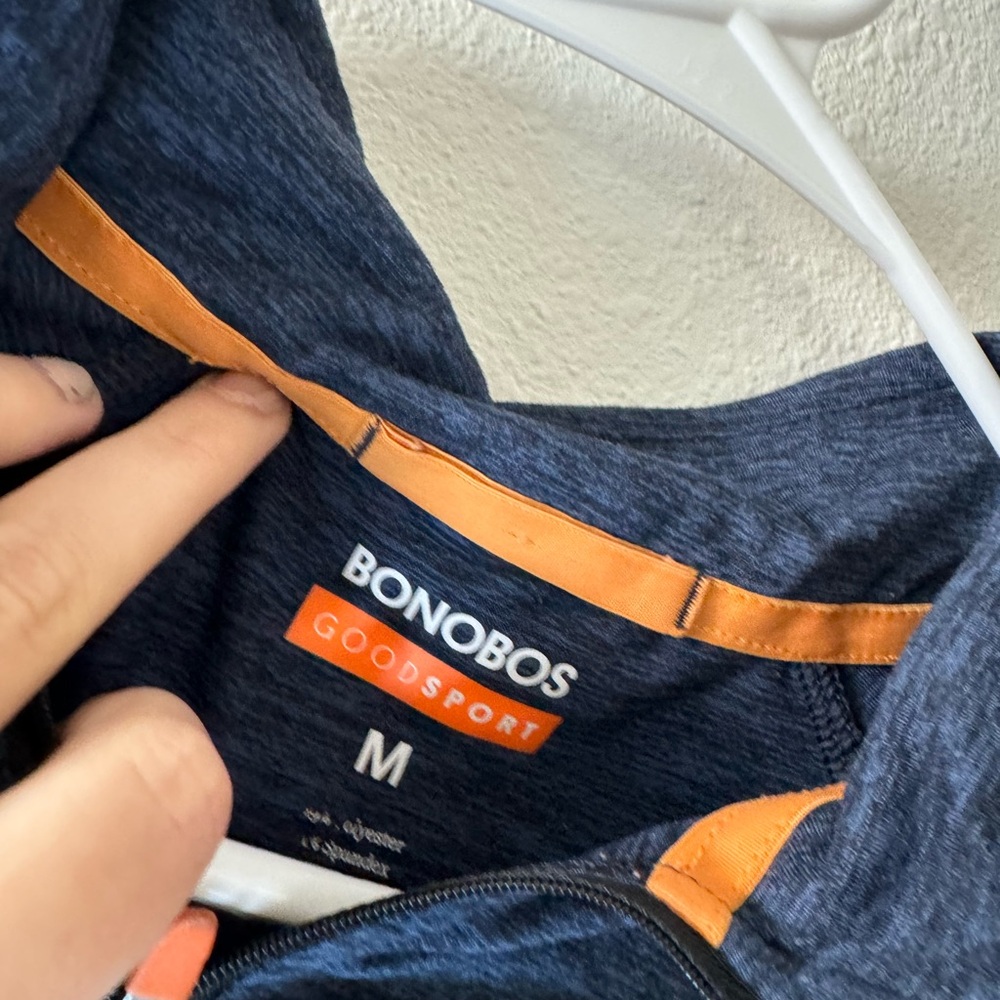 Bonobos 3/4 zip 🛍 - Picture 2 of 3